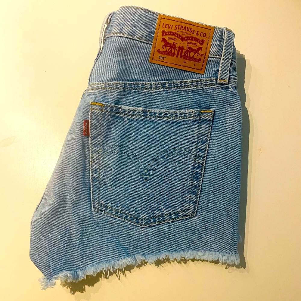 Brand new, never worn Levi's classic 501 cutoff shorts. Size 25. SUPER cute!
